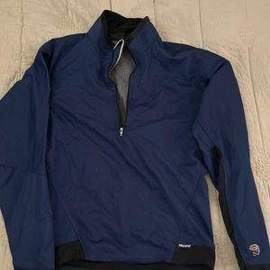Mountain Hardwear WindStopper top